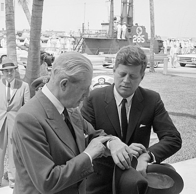 Kennedy and Macmillan sync watches image