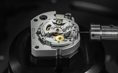 Mechanical-watch image