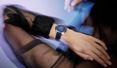 Vacheron patrimony self-winding (1).png image